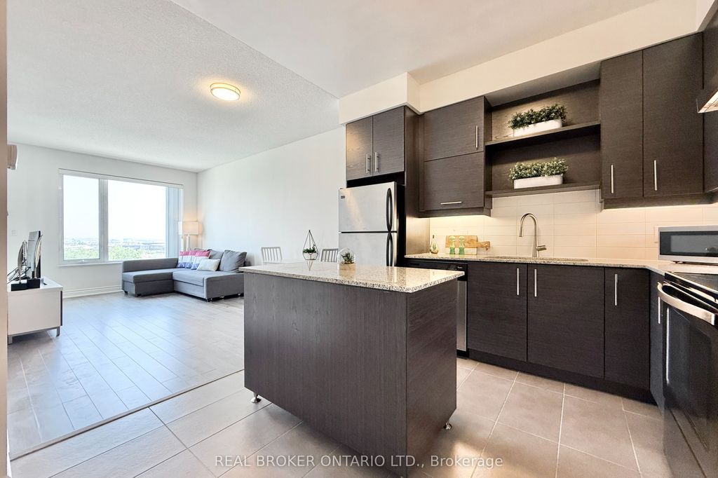Photo of 325 South Park Road #1018, Markham, ON L3T 0B7 (MLS # N12809816)