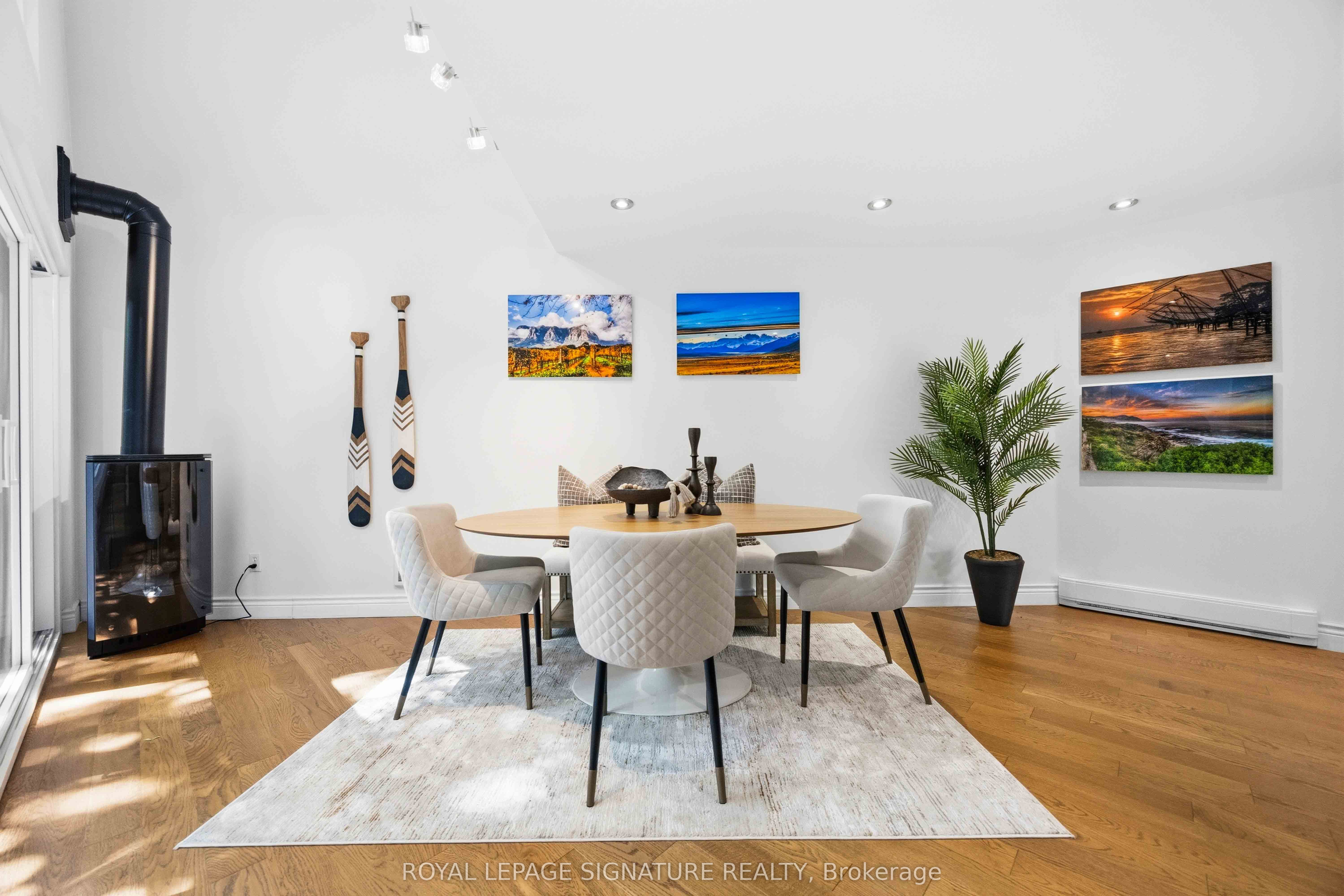 2366 Queen Street E 7