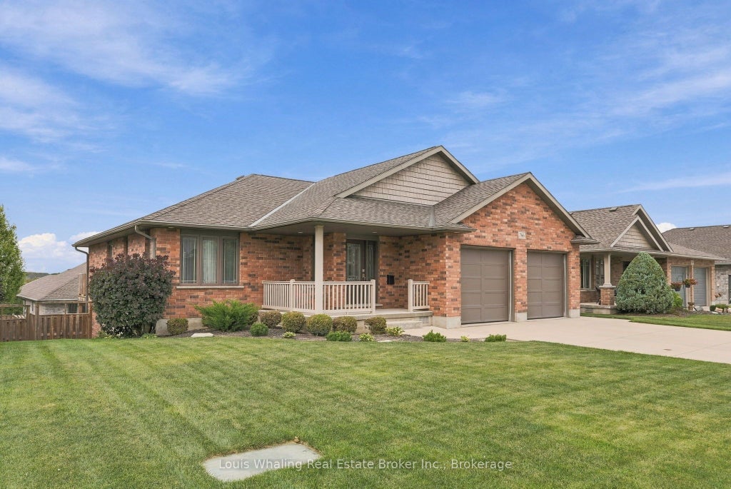 Photo of 766 15th Street, Hanover, ON N4N 3W7 (MLS # X13790150)