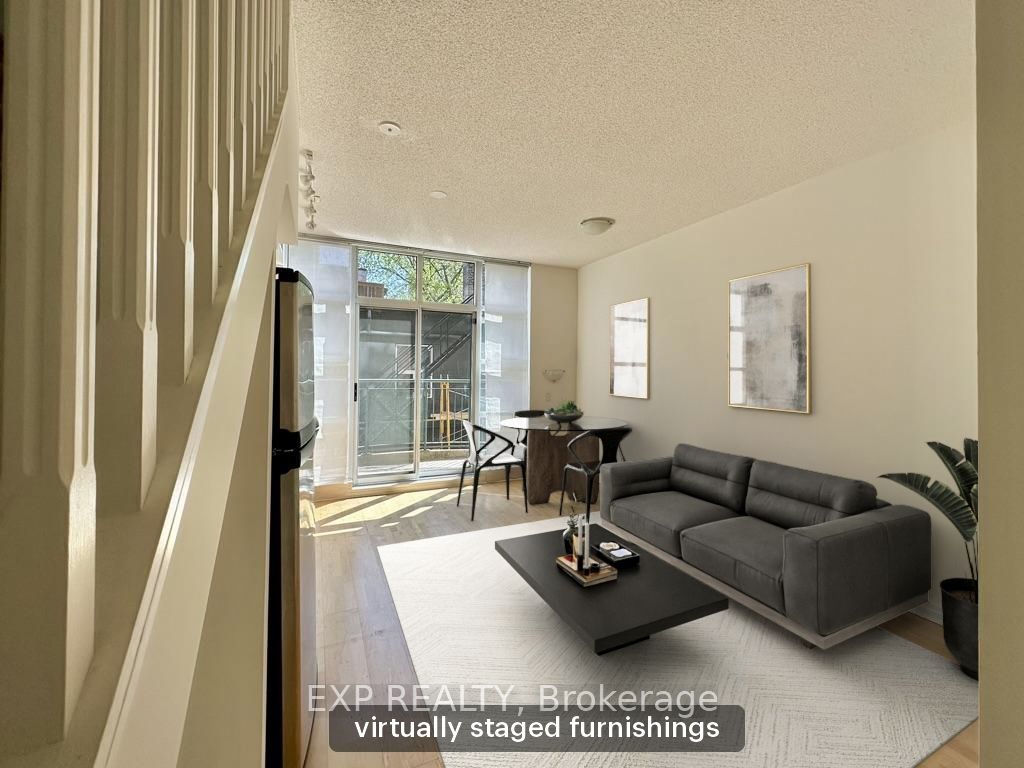 901 Queen Street W 201