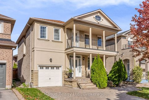18 Daiseyfield Crescent Vaughan ON L4H 2T9