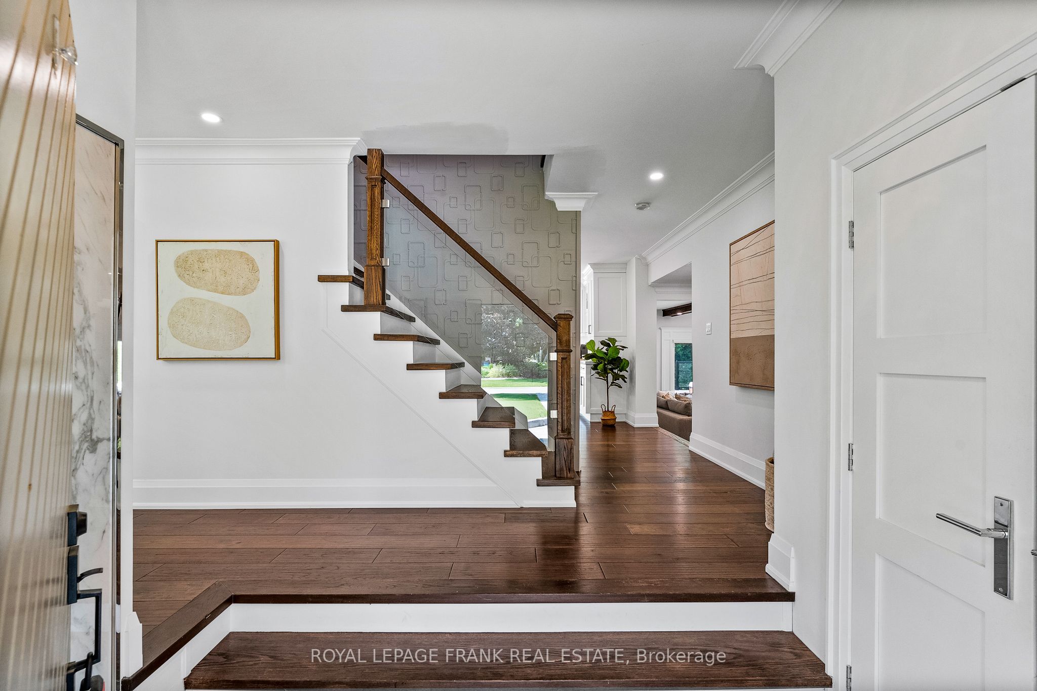 251 Sherwood Court