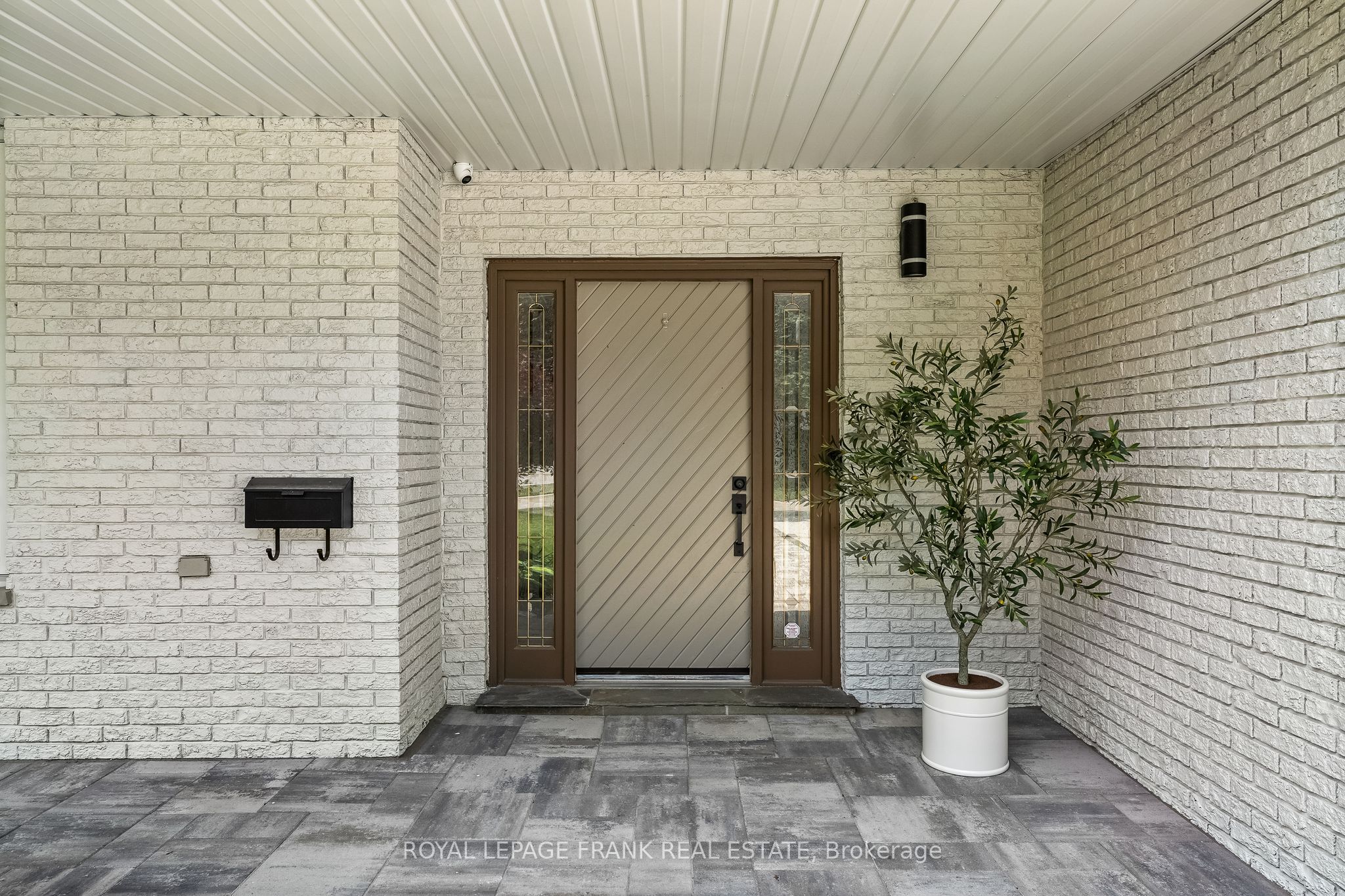251 Sherwood Court