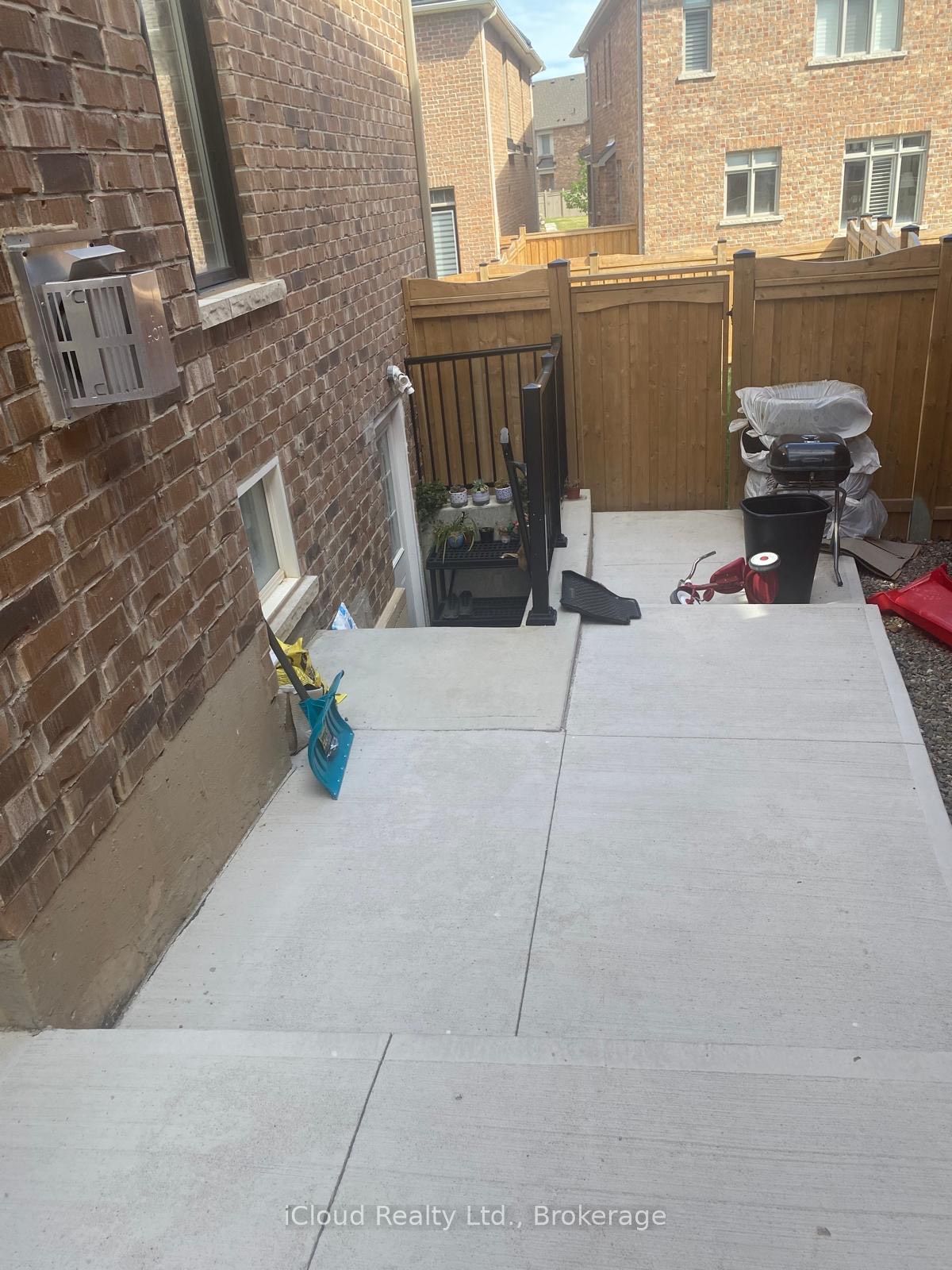 16 Provost Trail LOWER