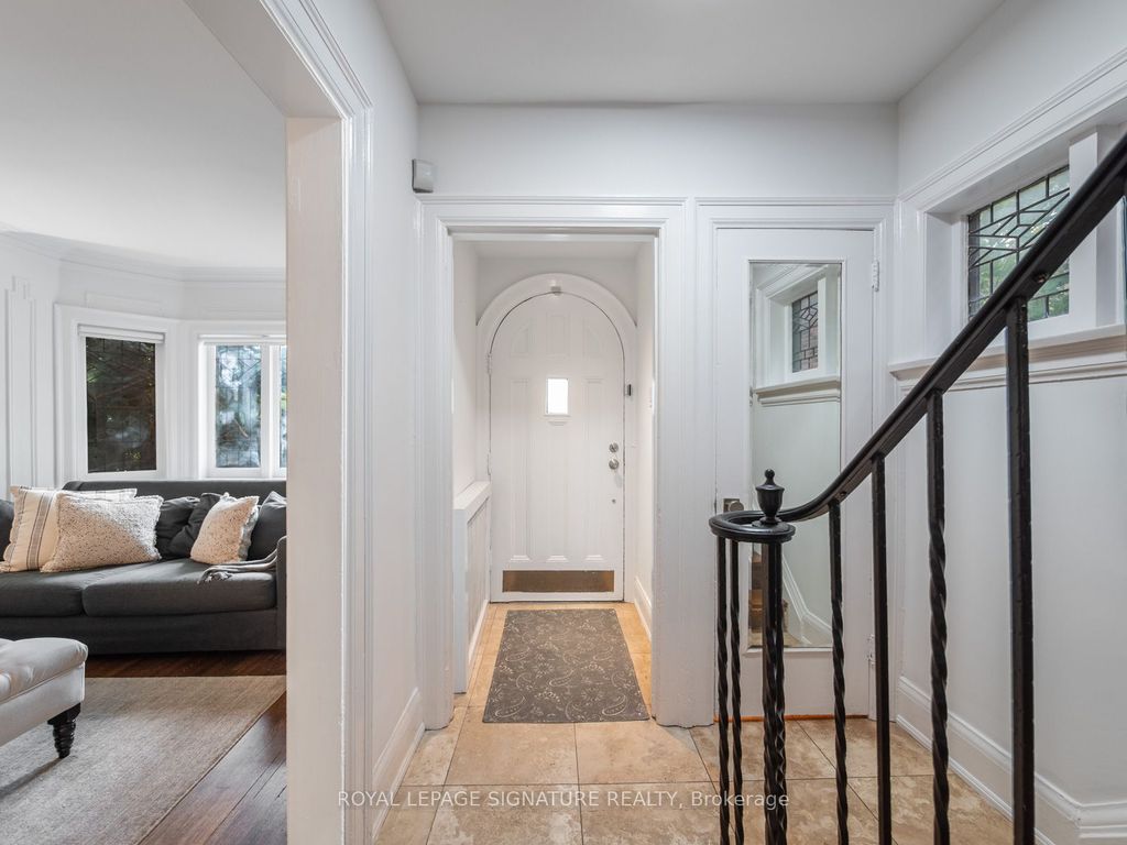 Photo of 159 Chiltern Hill Road, Toronto, ON M6C 3C3 (MLS # C12446460)