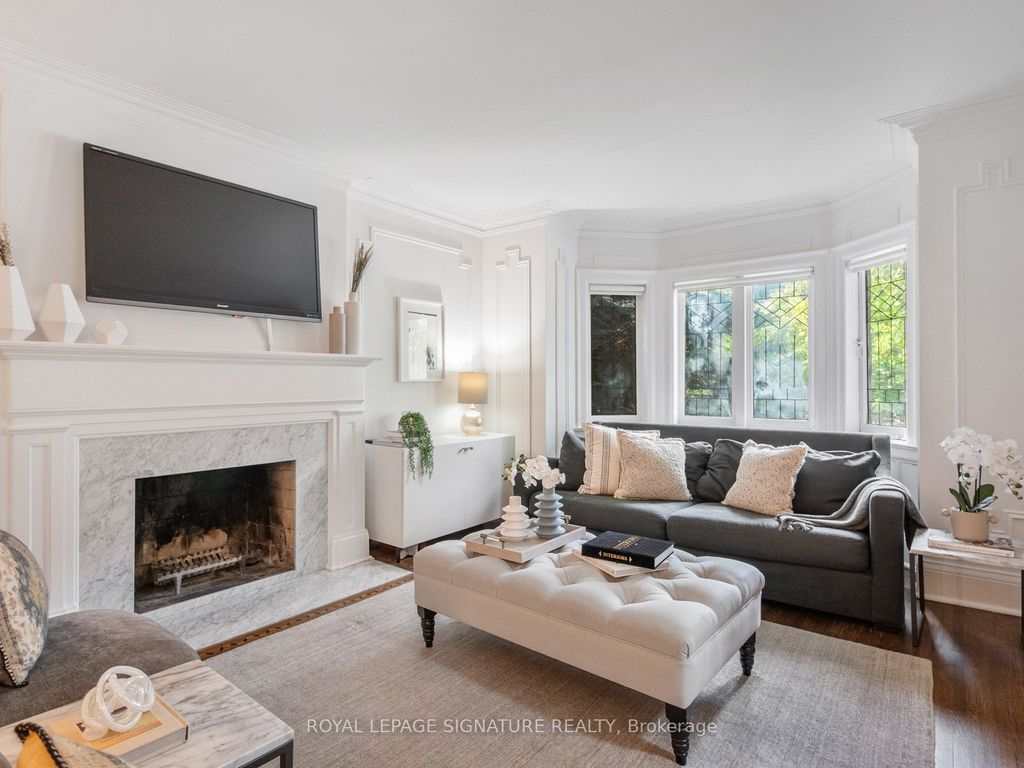 Photo of 159 Chiltern Hill Road, Toronto, ON M6C 3C3 (MLS # C12446460)