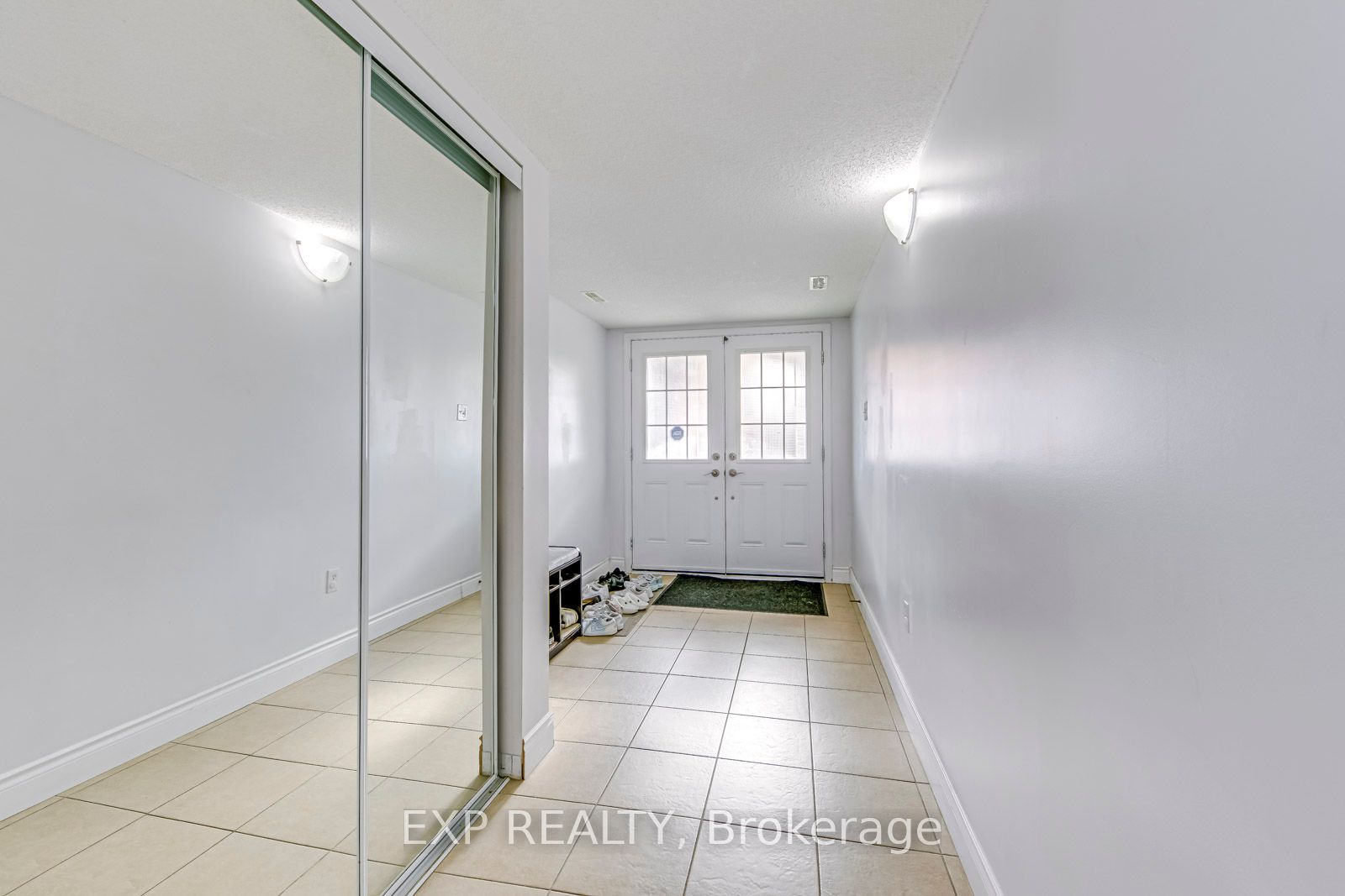 751 Candlestick Circle