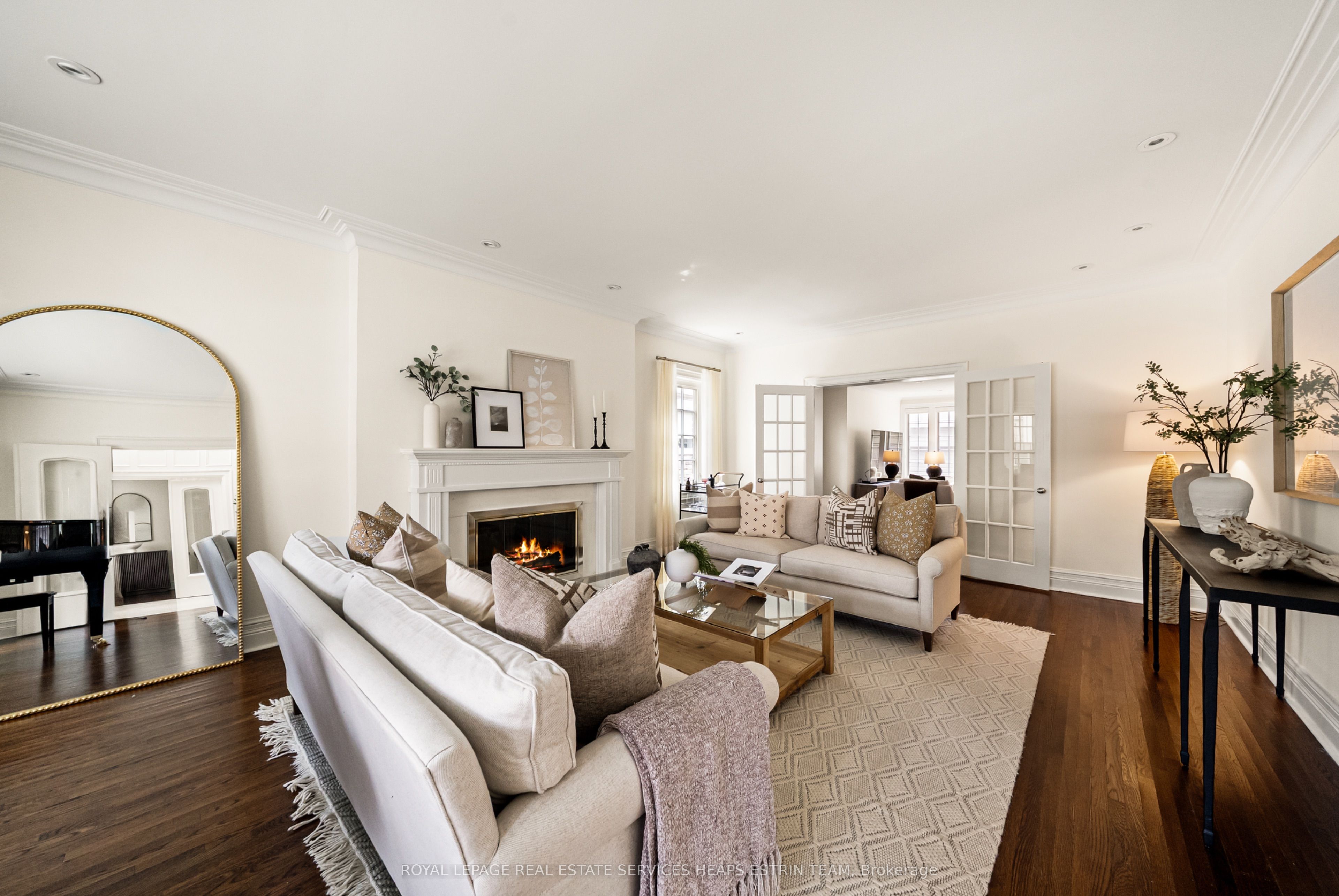 19 Whitney Avenue
