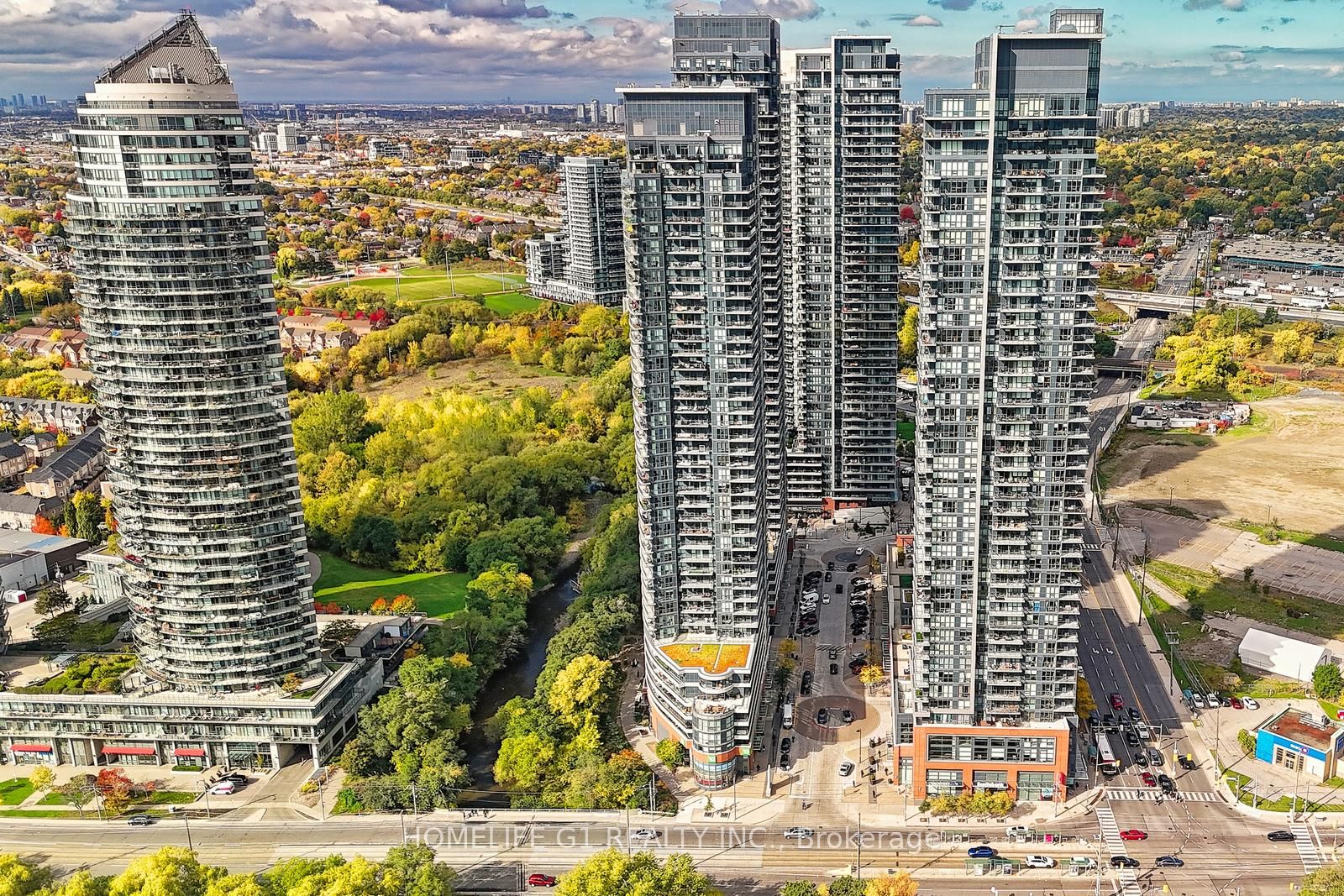 2212 Lakeshore Boulevard 8