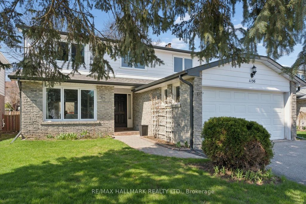 Photo of 1156 Gloucester Square, Pickering, ON L1V 3P6 (MLS # E13038534)