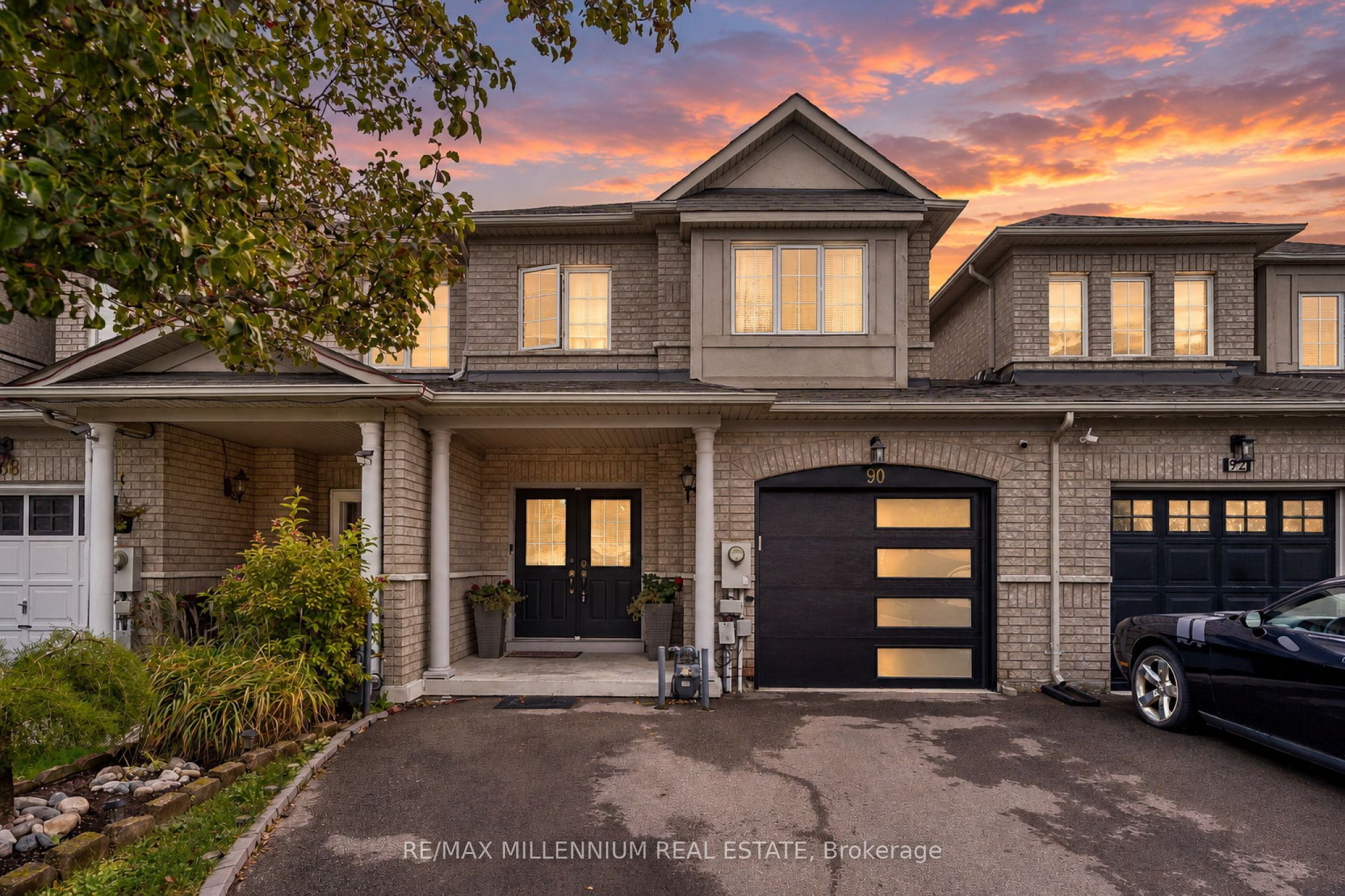 90 Ronan Crescent