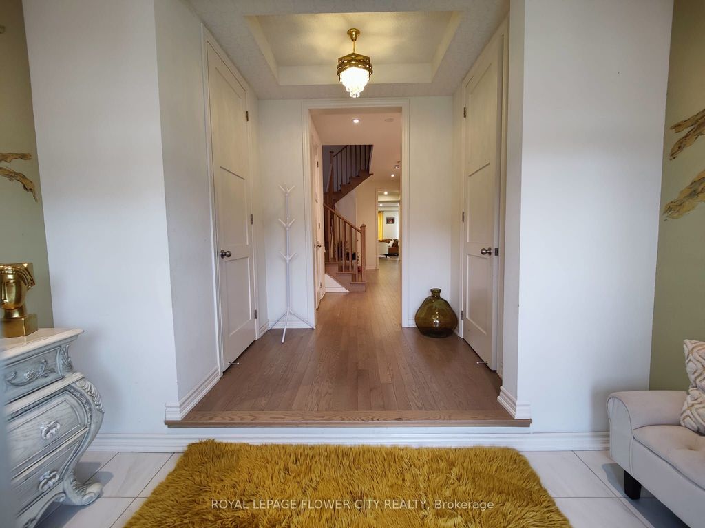 Photo of 360 Valleyway Drive, Brampton, ON L6S 5S7 (MLS # W12400979)