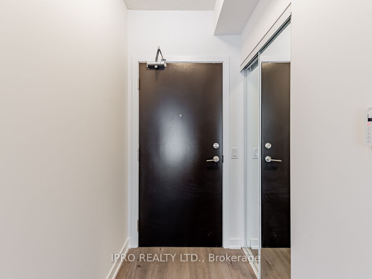 38 Honeycrisp Crescent 1011