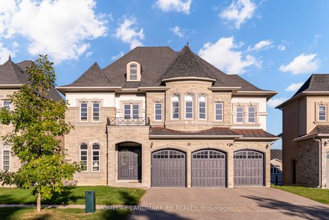 5 Finesse Court Richmond Hill ON L4E 0W7