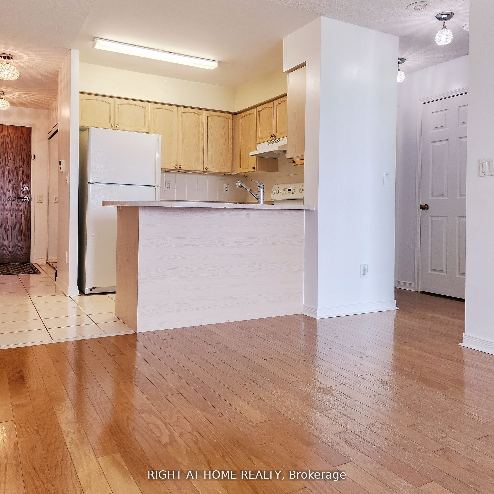 23 Oneida Crescent 401