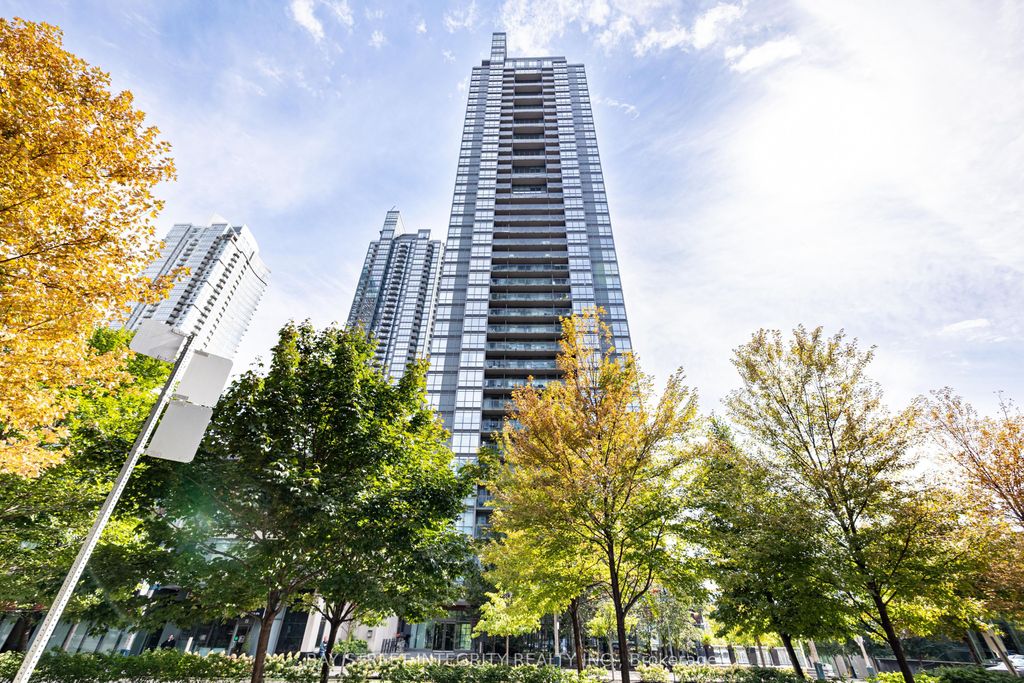 Photo of 15 Fort York Boulevard #3511, Toronto, ON M5V 3Y4 (MLS # C12399025)
