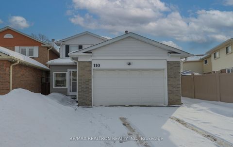 Photo of 110 Lisa Crescent, Vaughan, ON L4J 2N3 (MLS # N12787502)