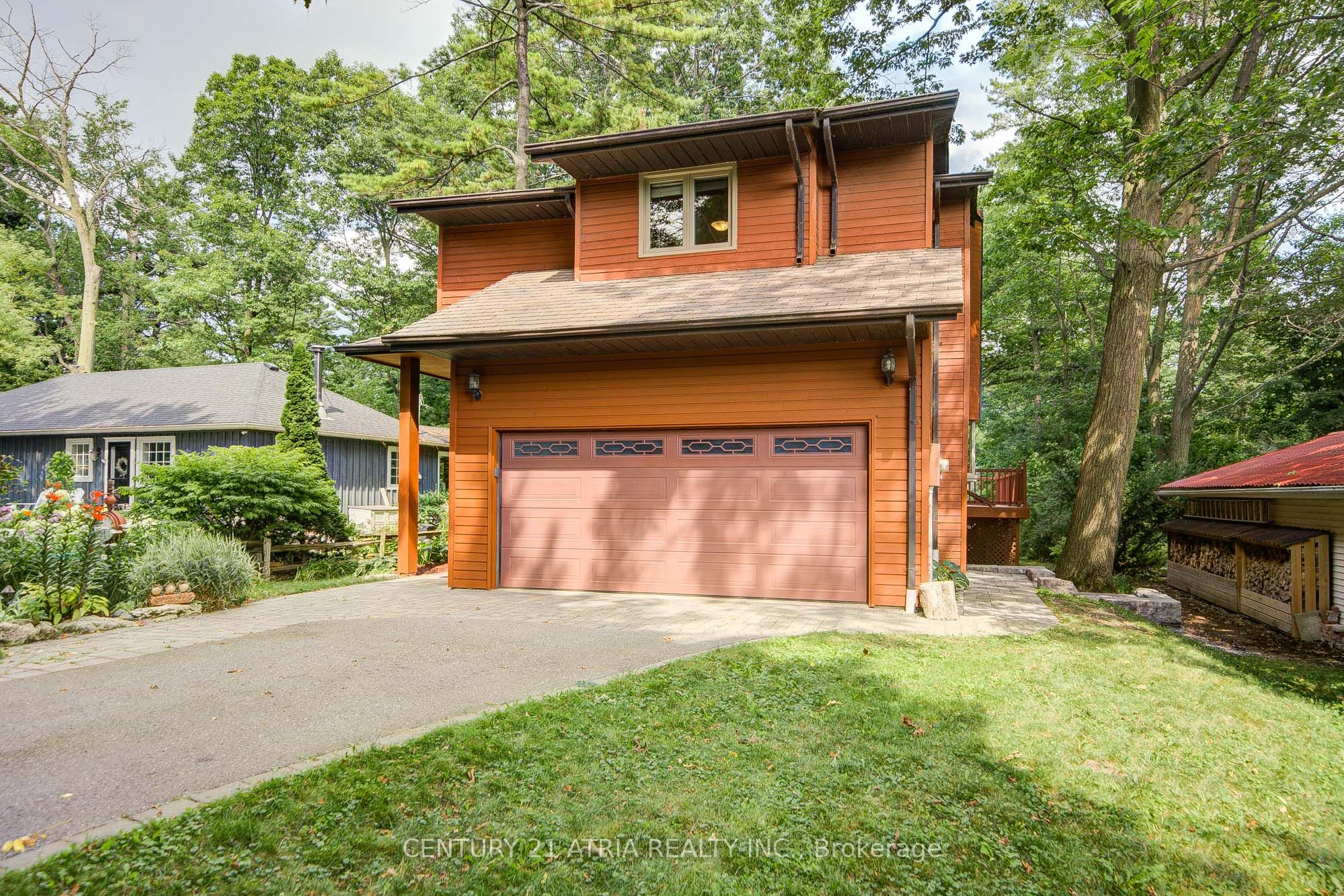 2671 Thickson Road S