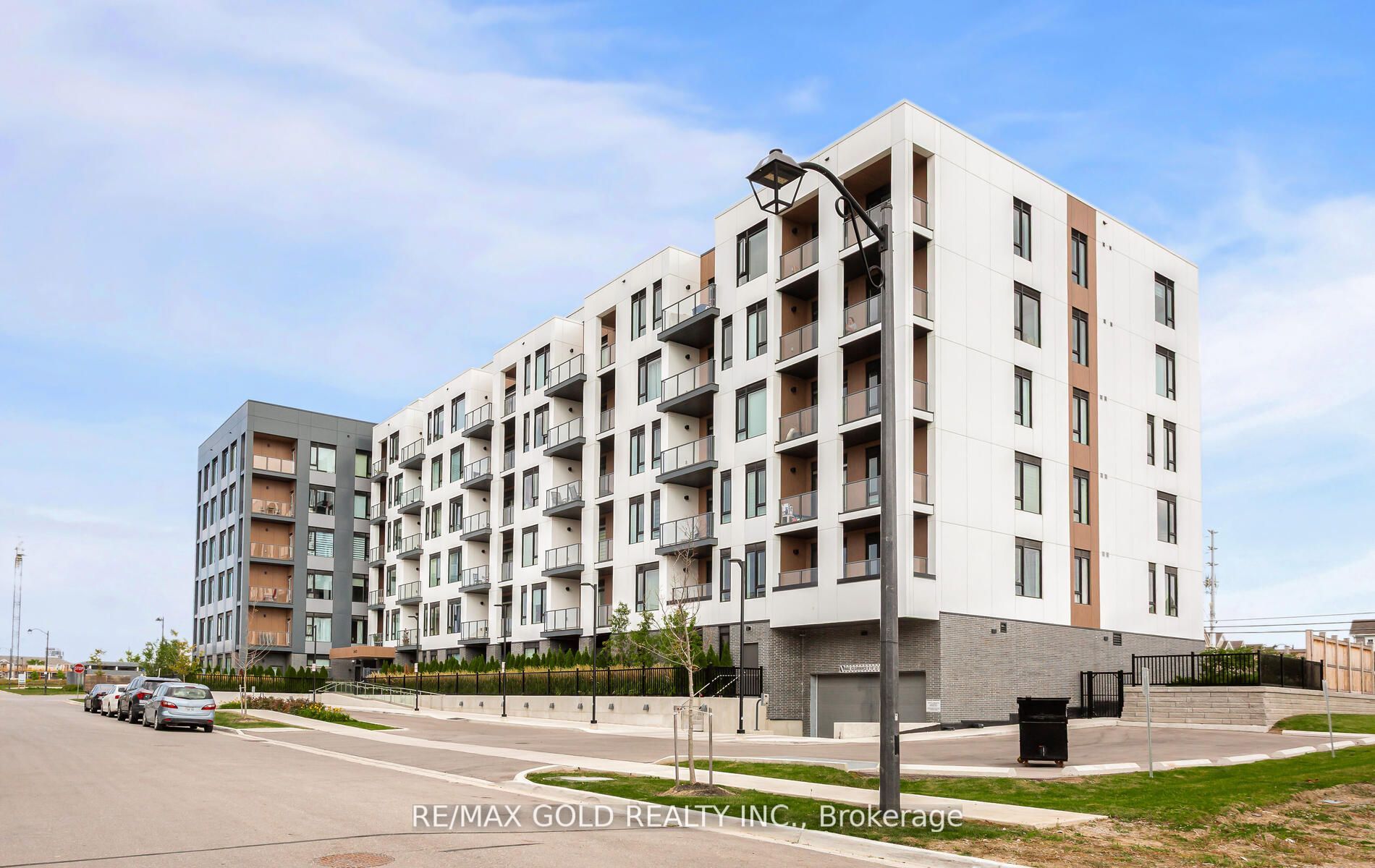 1440 Clarriage Court 607