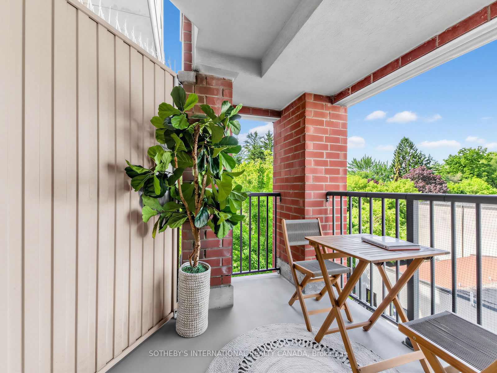 119 Merton Street 412