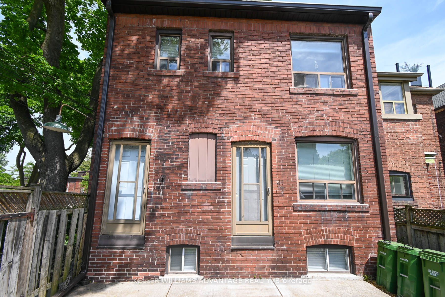 110-112 Dewhurst Boulevard
