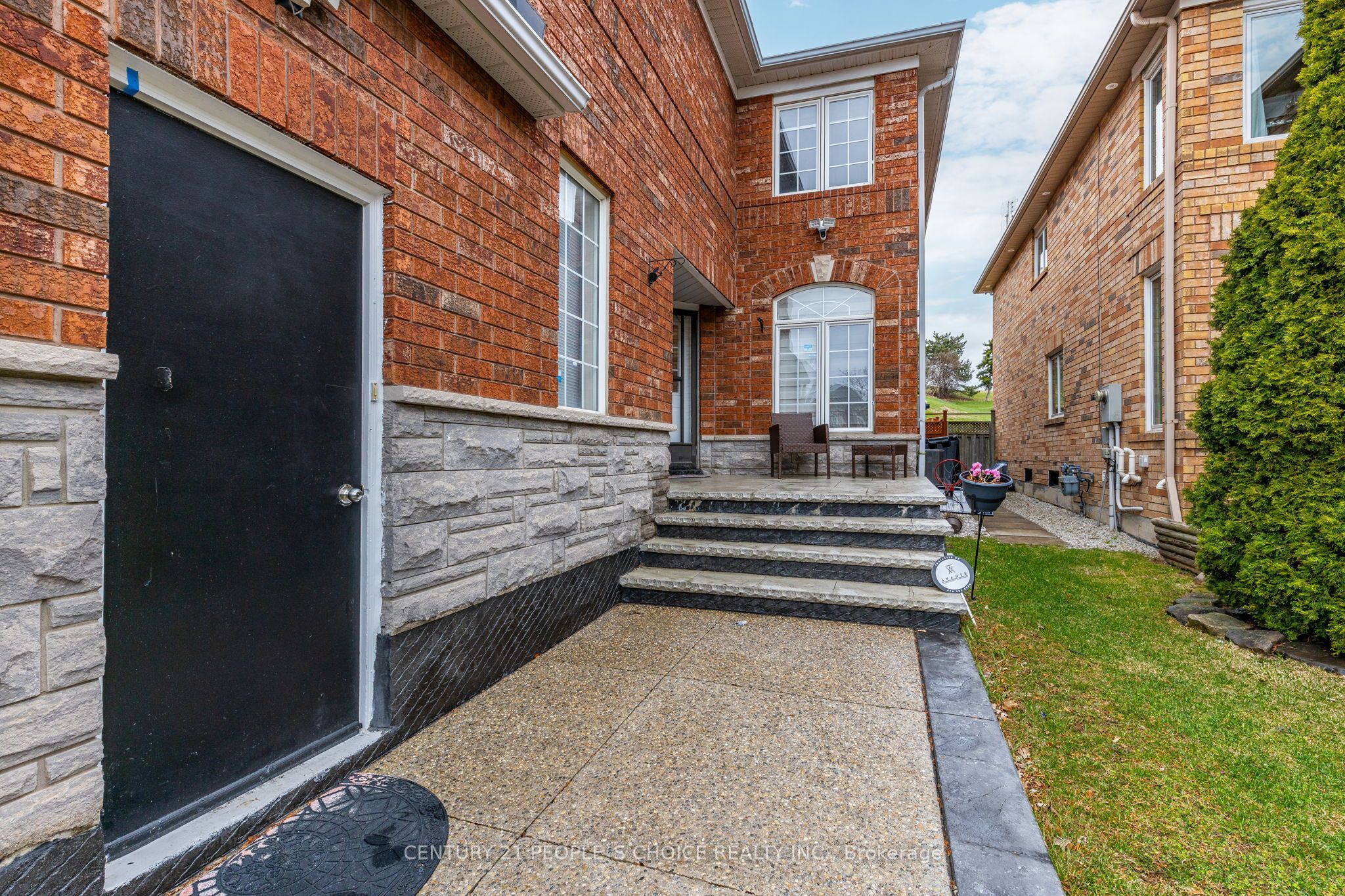 5677 Condor Place