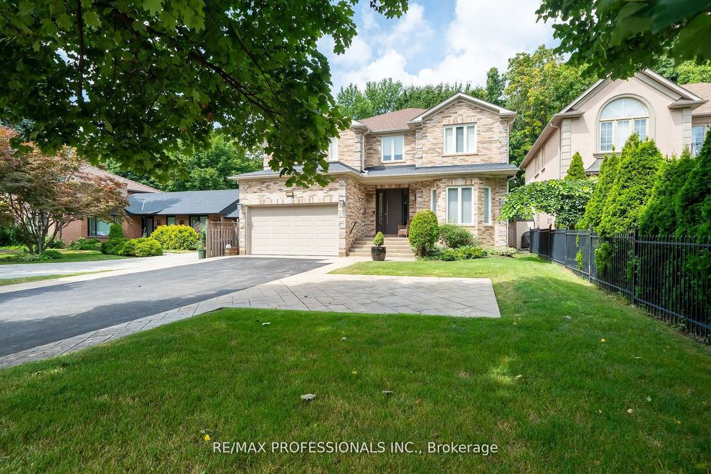 Photo of 4662 Dundas Street W, Toronto, ON M9A 1A6 (MLS # W12889128)