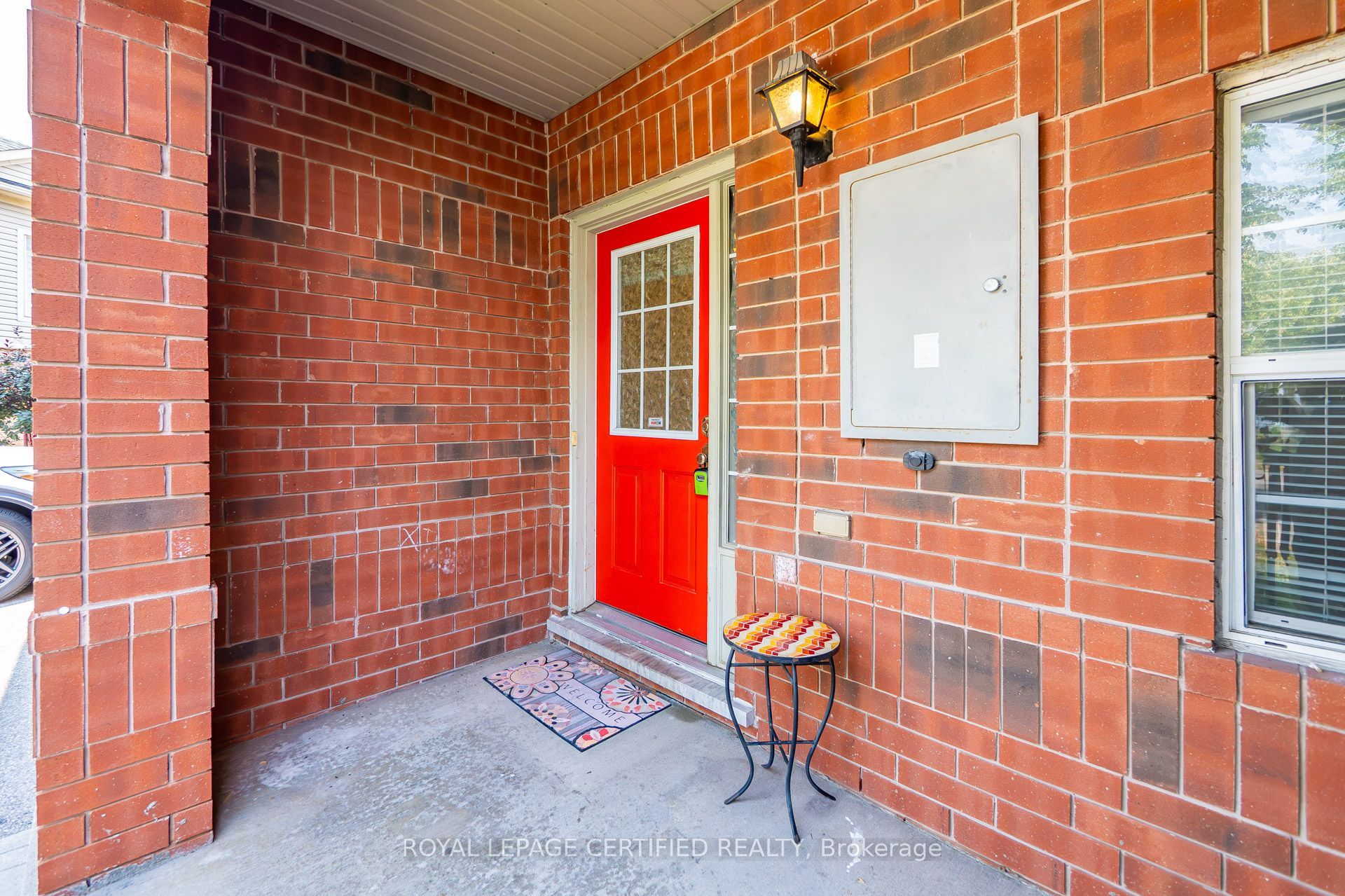 464 Collis Court