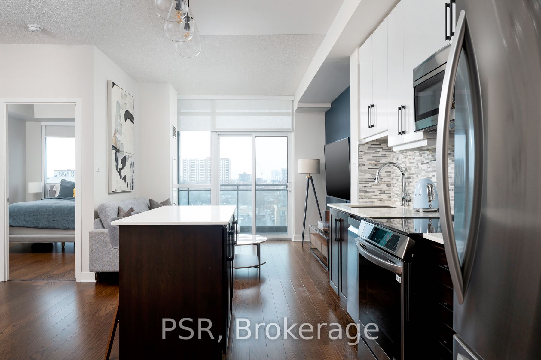 1171 Queen Street W 1001