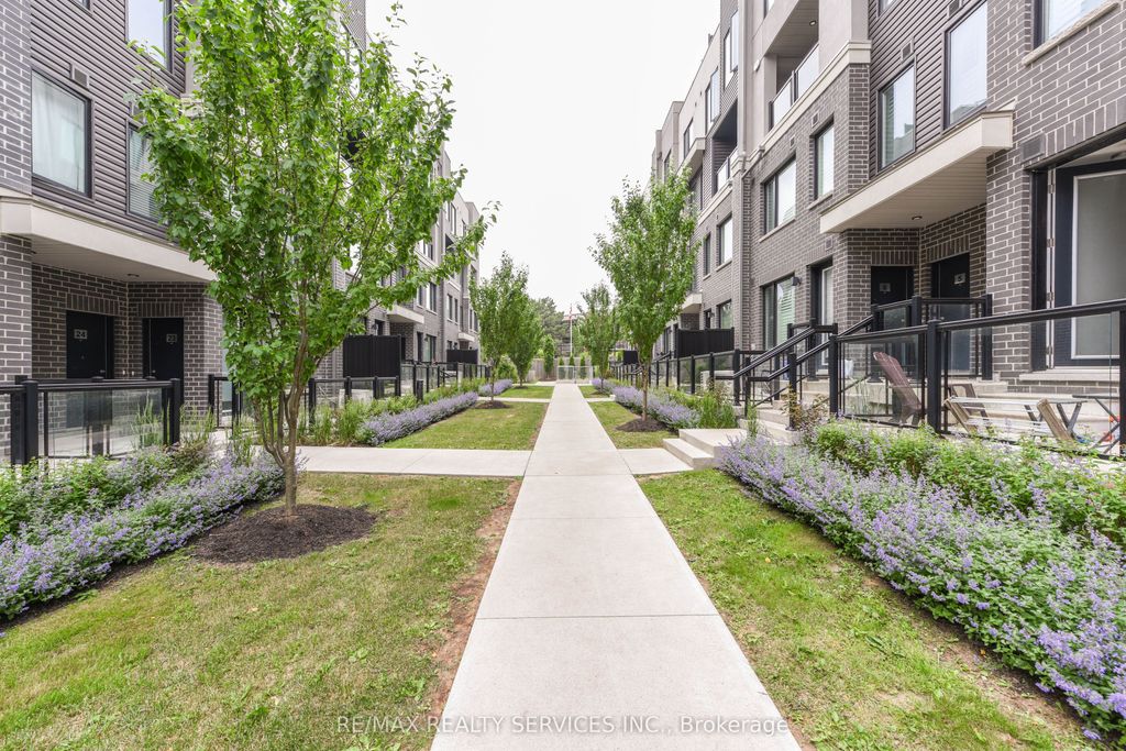 Photo of 3476 Widdicombe Way #8, Mississauga, ON L5L 0B8 (MLS # W12463576)