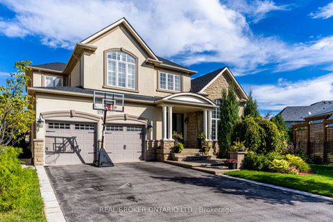 2197 Wuthering Heights Way Oakville ON L6M 0A3