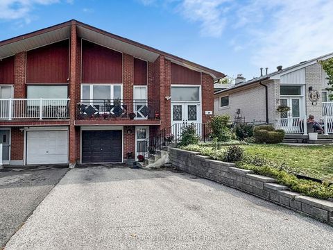 Photo of 37 Warfield Drive, Toronto, ON M2J 3S4 (MLS # C12425347)