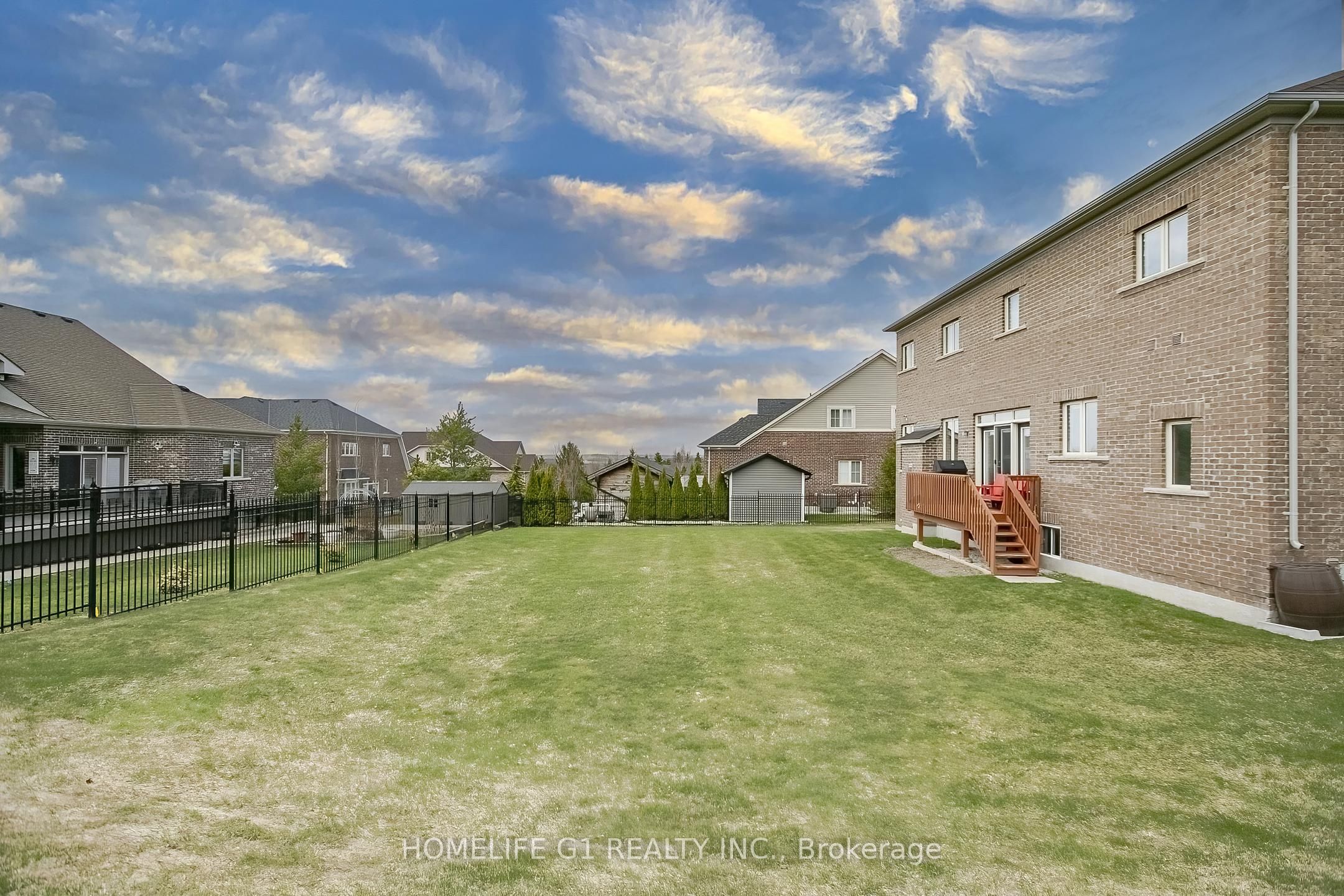 18 Meek Avenue
