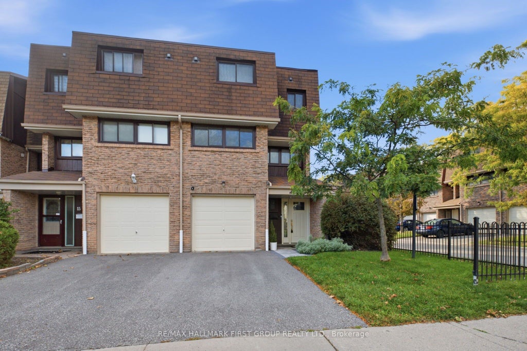 Photo of 1958 Rosefield Road #16, Pickering, ON L1V 3A9 (MLS # E14081368)
