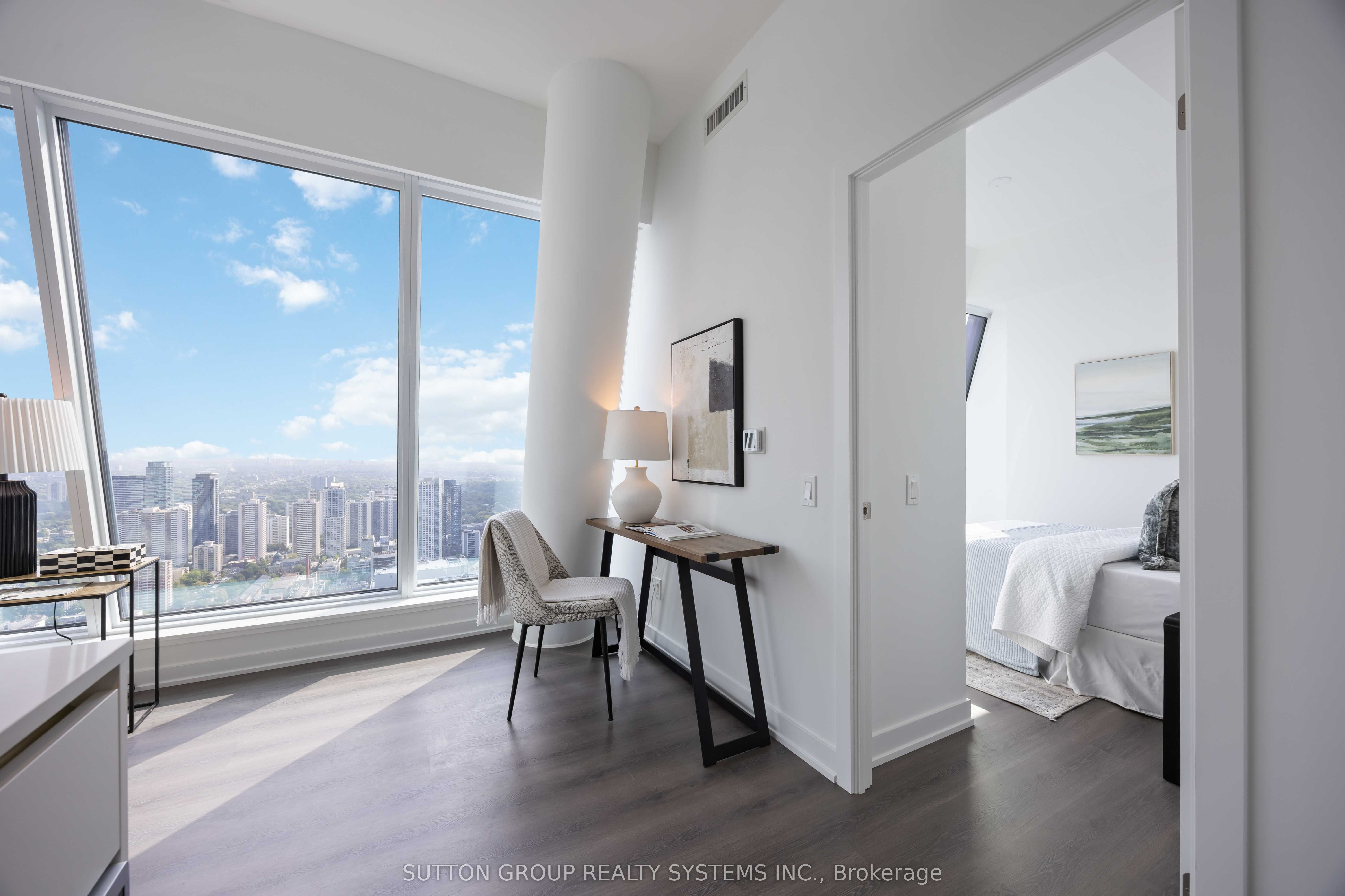 8 Wellesley Street W LPH05