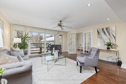 110 Wood Lane Richmond Hill ON L4C 4W1