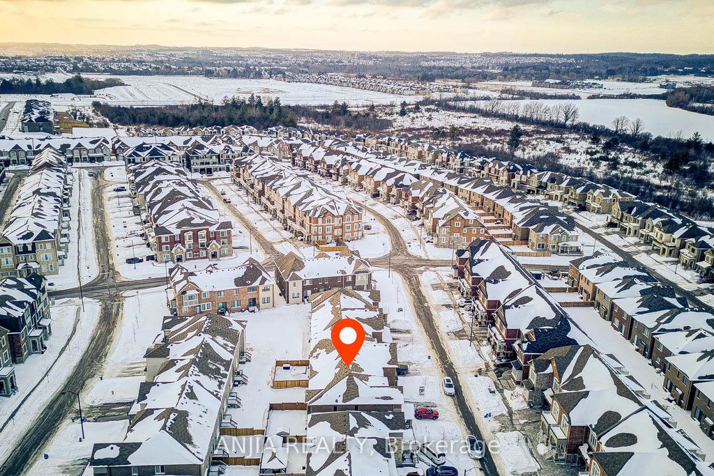 Photo of 33 Ness Drive, Richmond Hill, ON L4S 0J8 (MLS # N12764770)