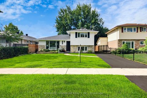 Photo of 1354 Kelly Road, Mississauga, ON L5J 3V2 (MLS # W12458513)