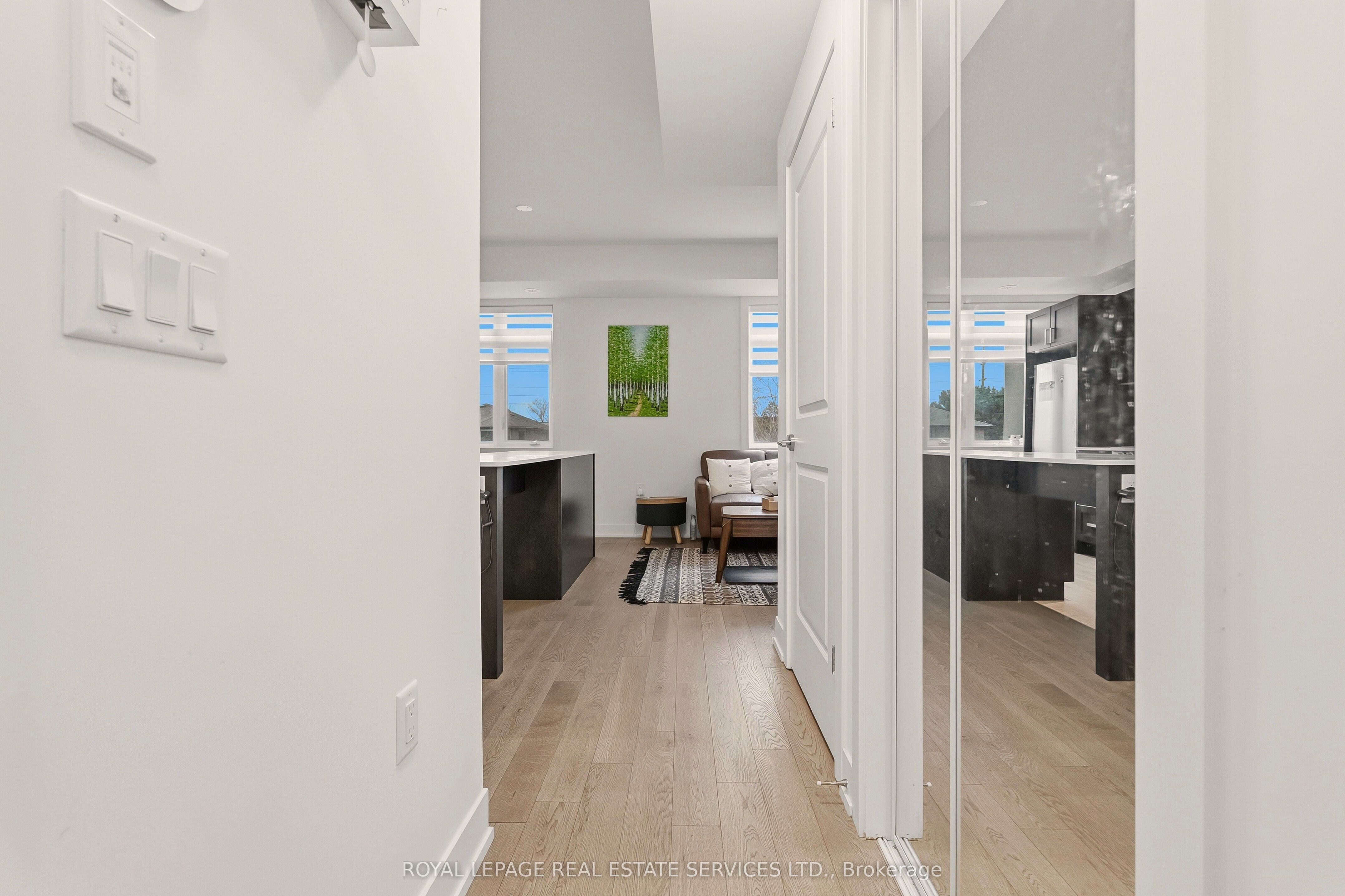 1062 Douglas McCurdy Common 227