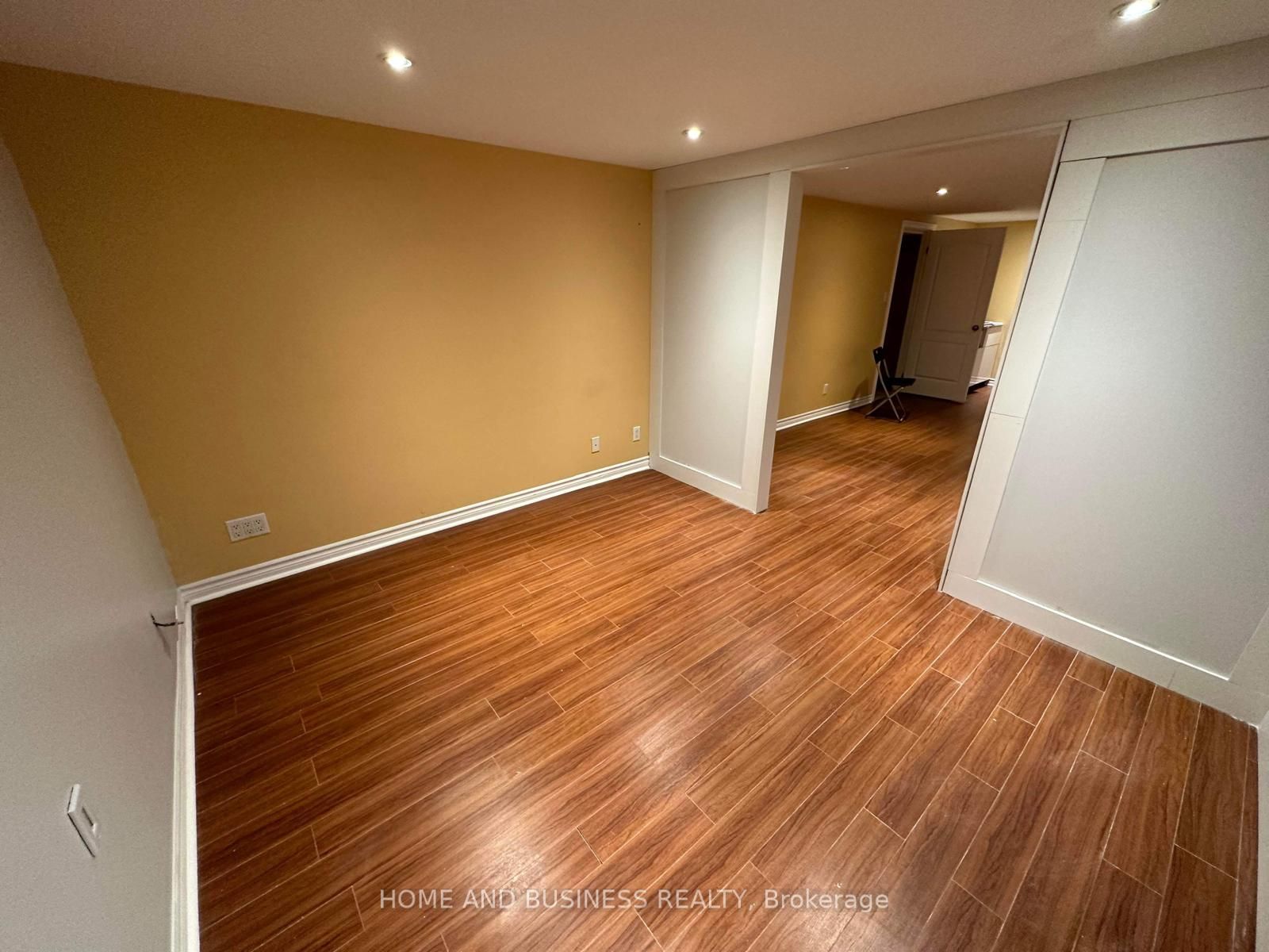 22 Duncannon Crescent