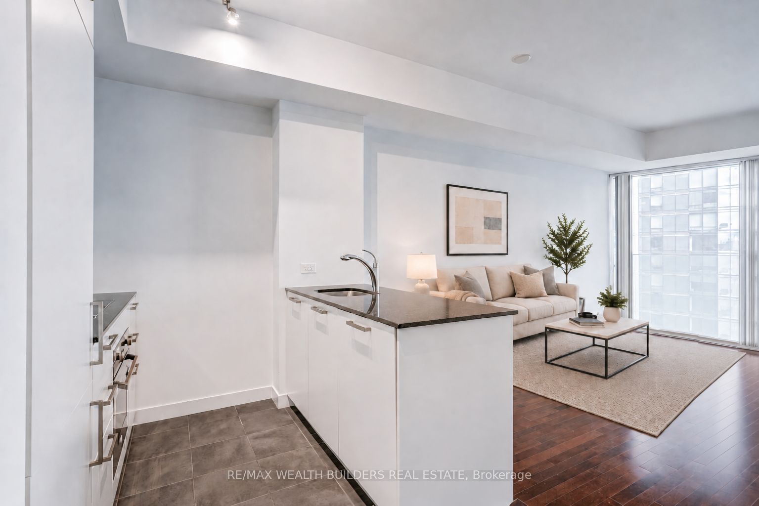 12 York Street 1403