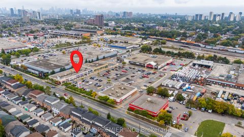 2151 St. Clair Avenue W 104 Toronto ON M6N 1K5