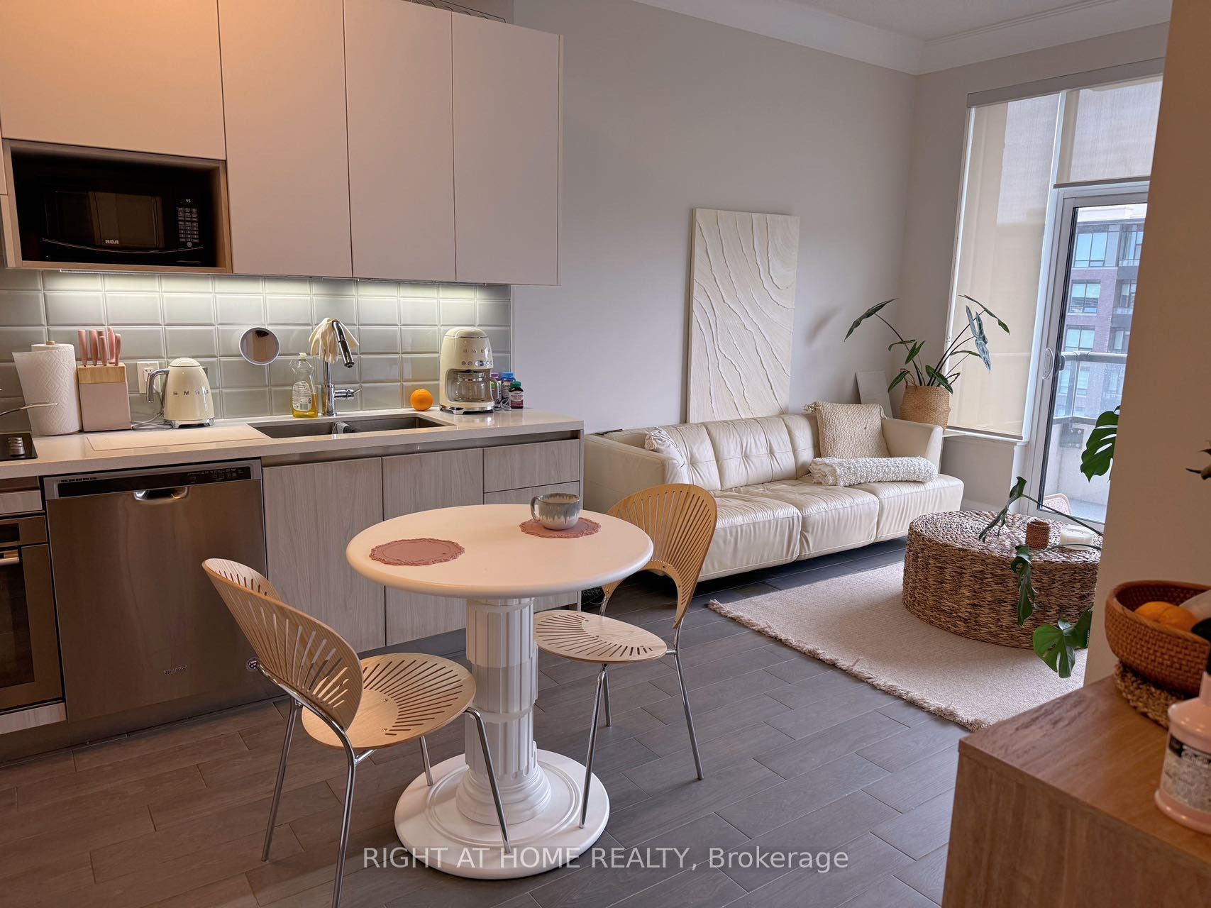 15 Water Walk Drive 827