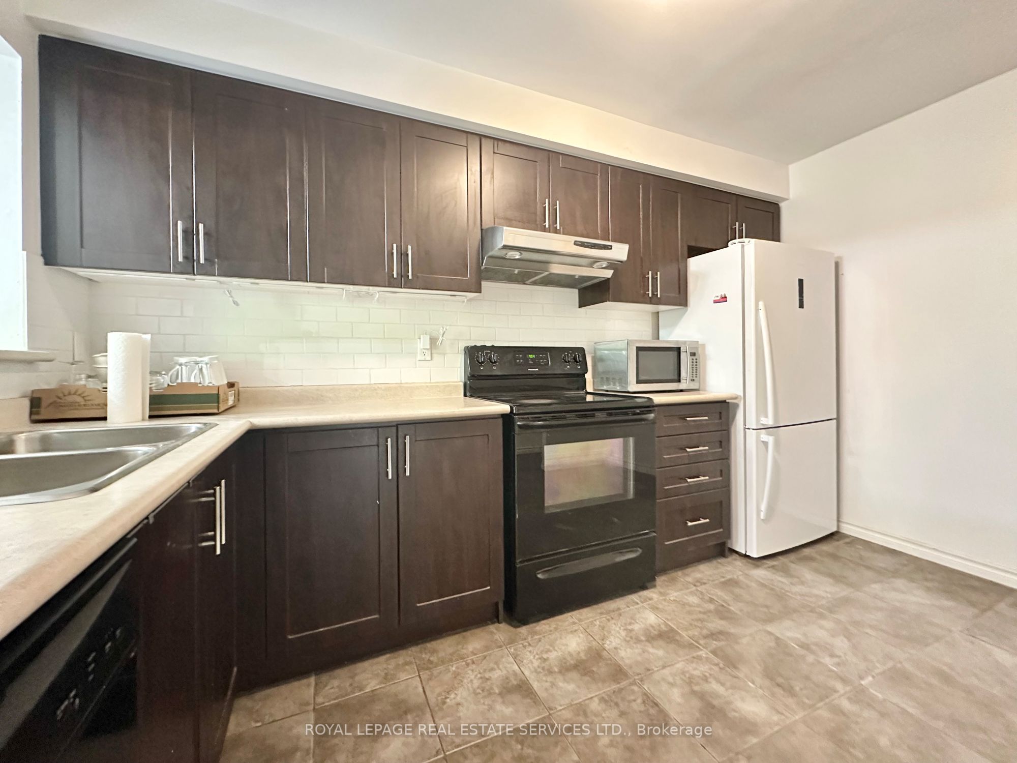 4600 Kimbermount Avenue 39