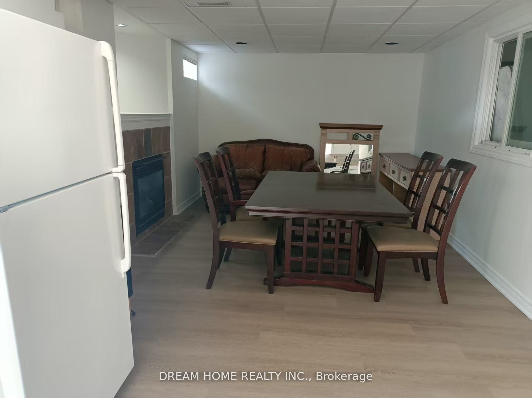 3 salt creek Avenue bsmt