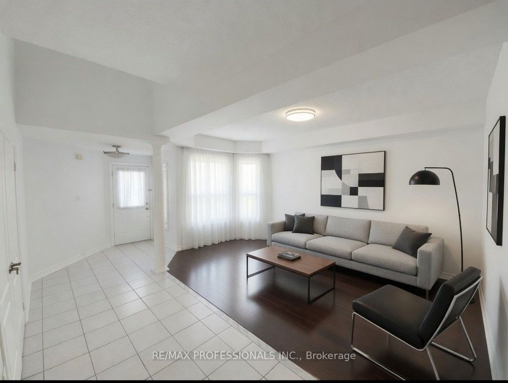 Photo of 7153 Waldorf Way, Mississauga, ON L5N 7R3 (MLS # W12859462)