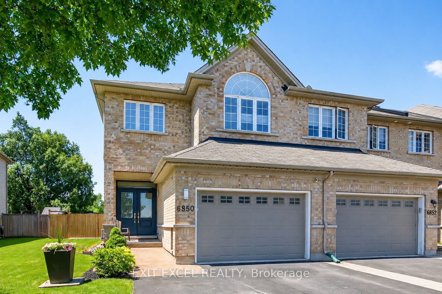 Welcome to 6850 Breanna Cardill St. Greely