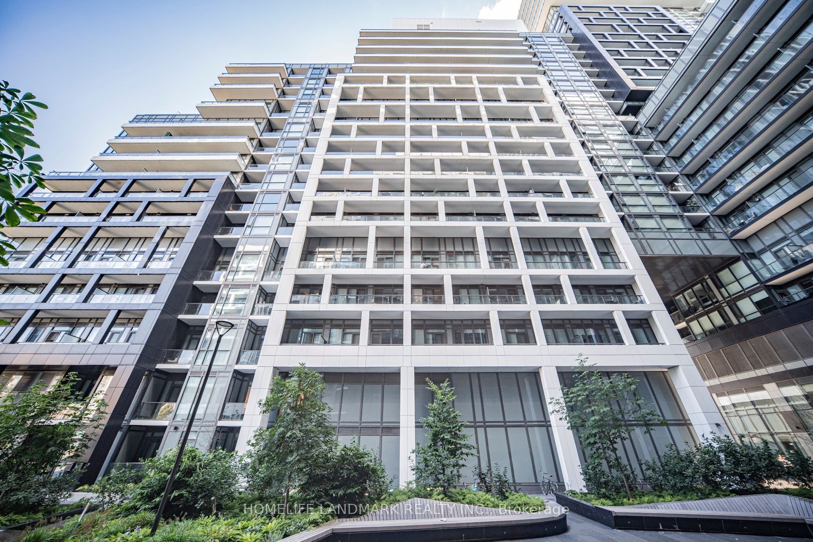 121 Lower Sherbourne Street TH-112