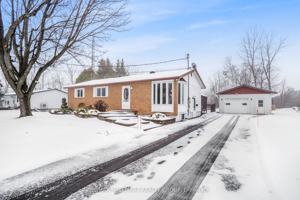 Photo of 80 Cadieux Street S, Hawkesbury, ON K6A 2W1 (MLS # X12608772)