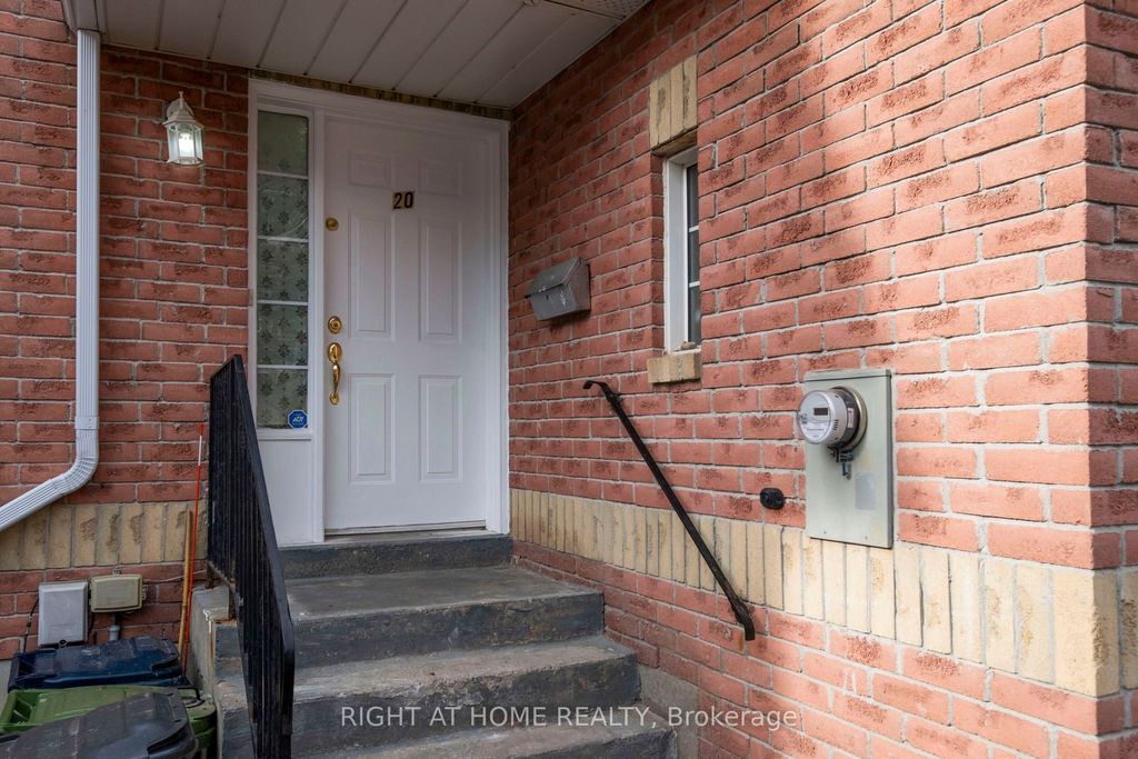Photo of 138 Homestead Road #20, Toronto, ON M1E 3S2 (MLS # E12599678)